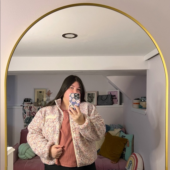 Meet your Posher, Paige - Picture 1 of 1